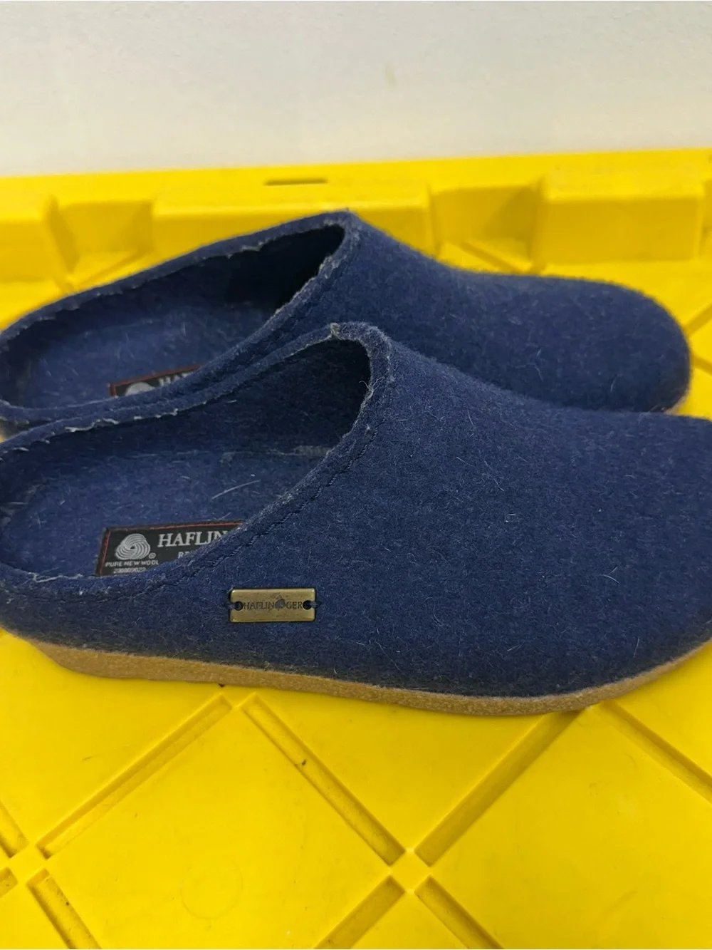 HAFLINGER UNISEX AT COMFY INDOOR OUTDOOR WOOL SLIPPERS Size 41 Mens 8 Women 10